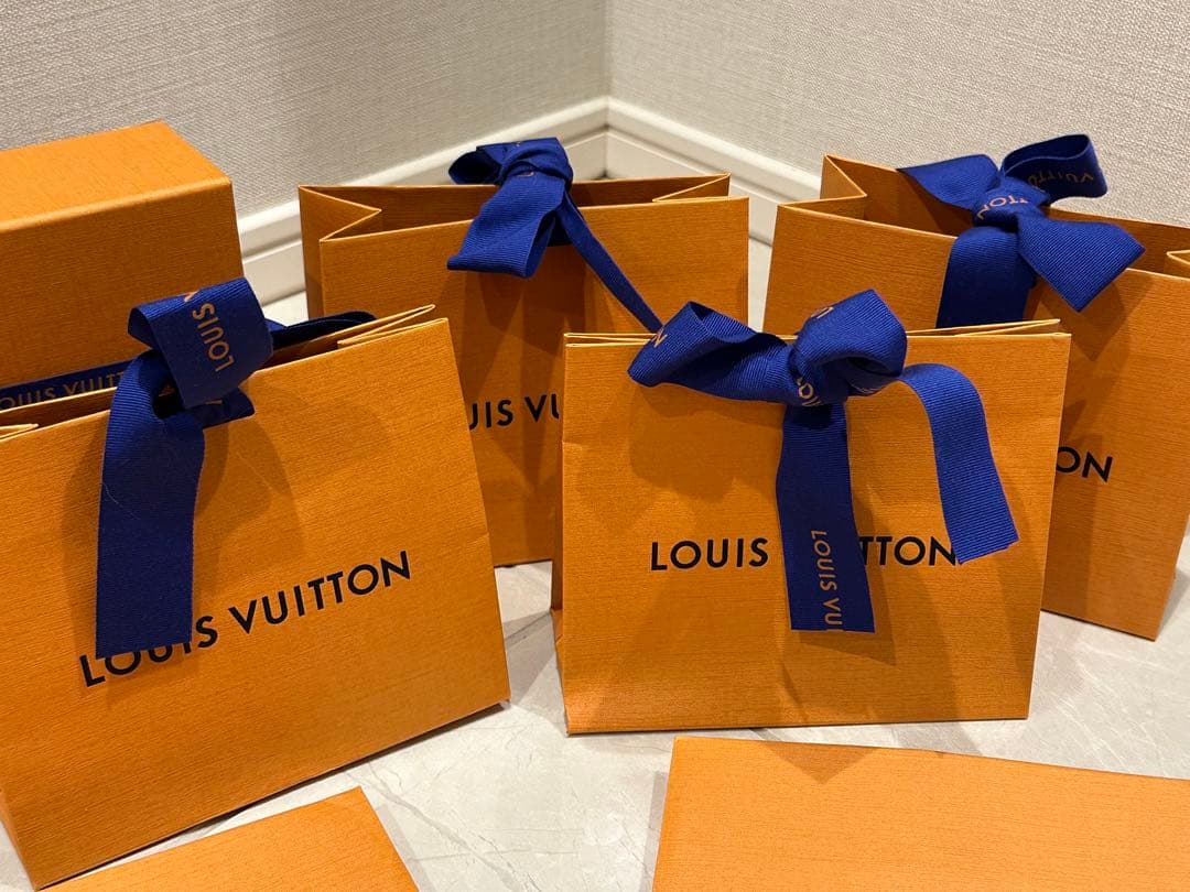 LOUIS VUITTON ショッパー、箱