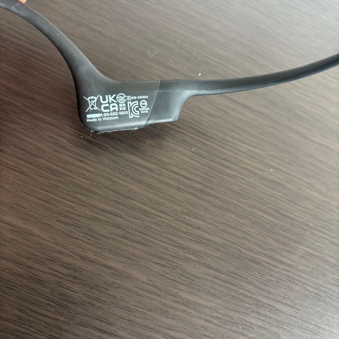 SHOKZ OPENRUN Mini 箱、充電コード付き　ポーチ無し