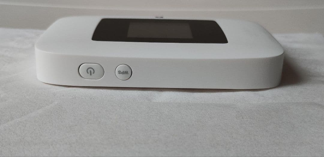 Rakuten WiFi Pocket Platinum 白 モバイルルーター