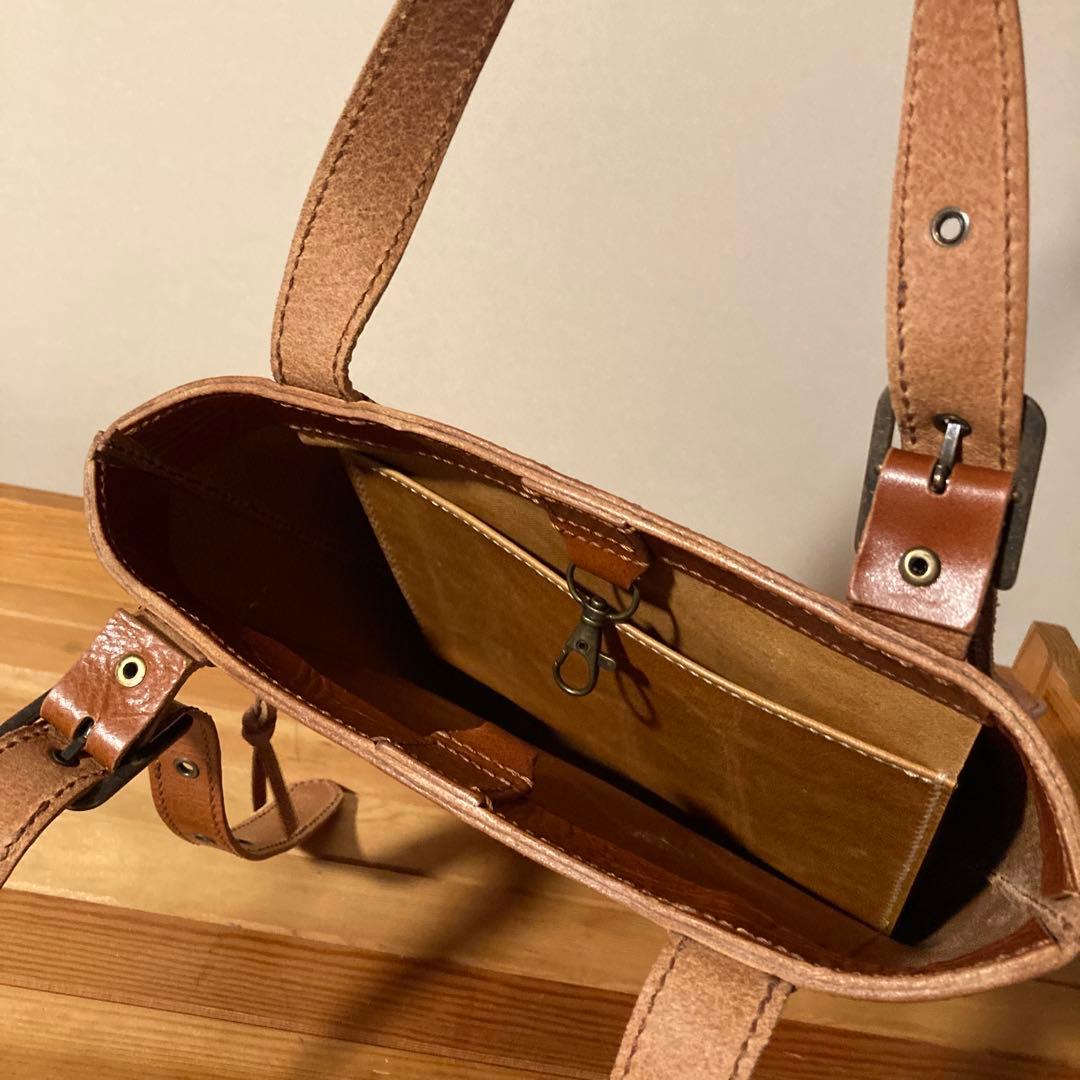 ハンドメイド　トートバッグ　ショルダーバッグ　　手提げ　イタリアンレザー
