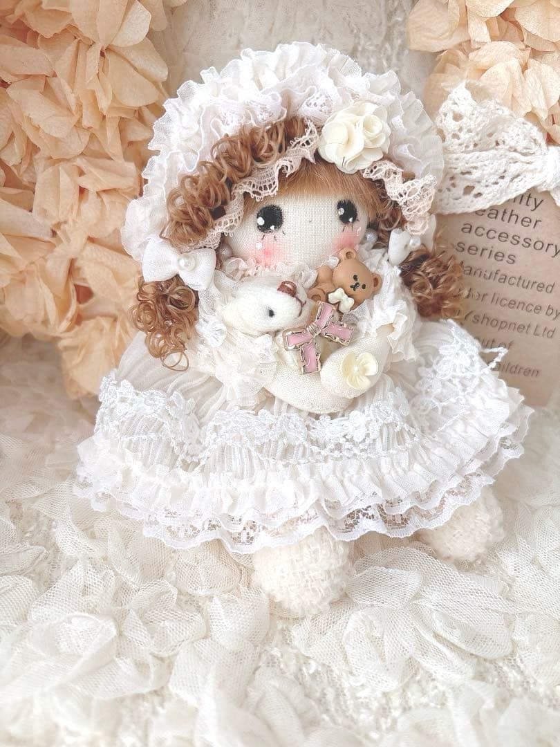 カントリードール♡ハンドメイド♡お人形♡ドールチャーム♡キーホルダー♡アイボリー