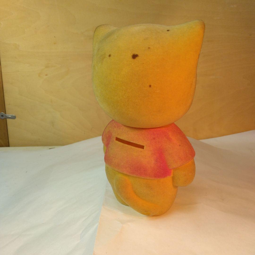 Minny 猫型フィギュア　貯金箱