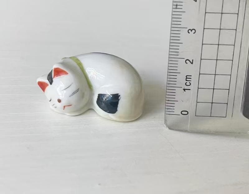 陶器製 猫の置物 約5cm