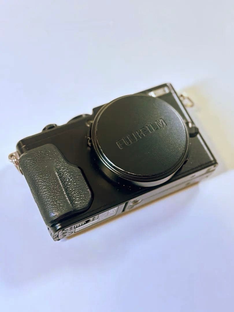 Fujifilm X70 コンパクトデジタルカメラ ブラック