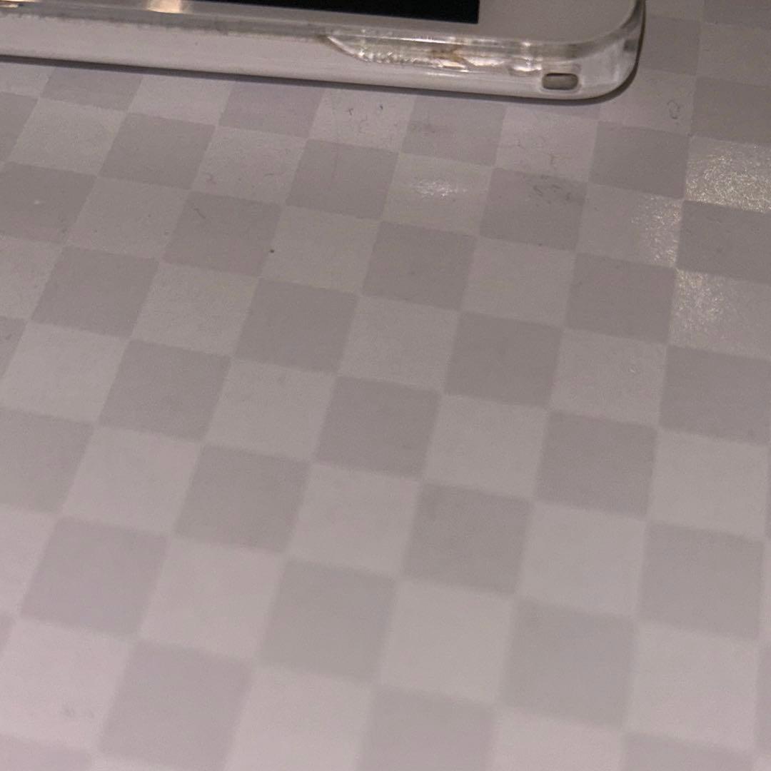 スマートフォン　スマホ　ホワイト