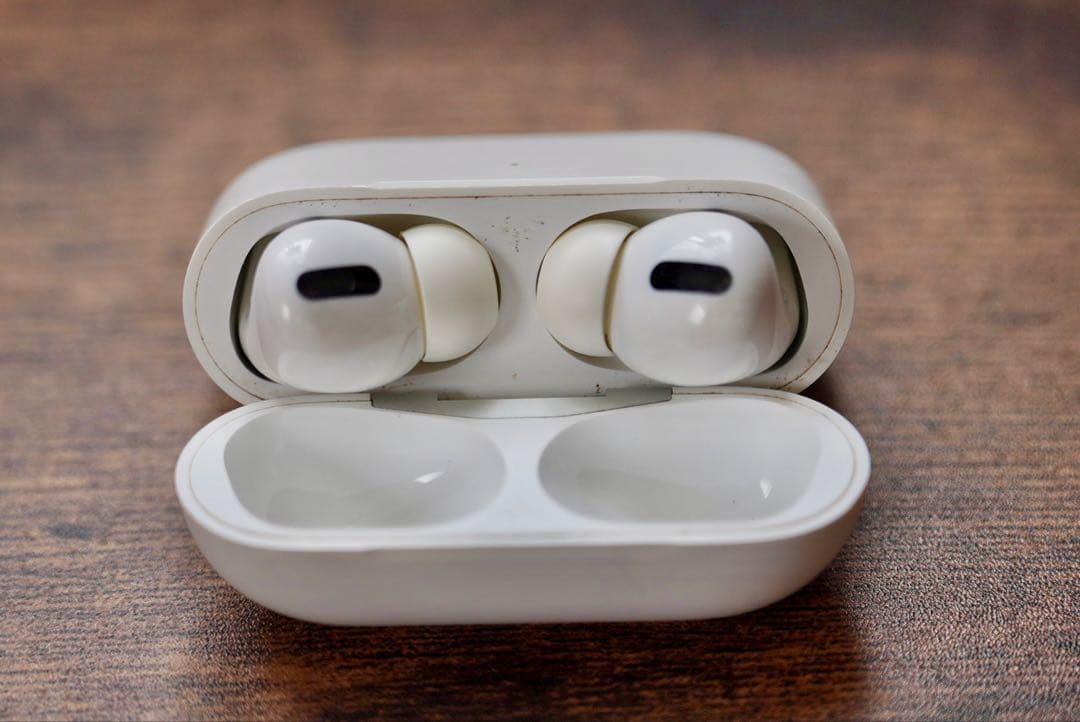 AirPods Pro 第1世代 本体 充電ケース付き ホワイト