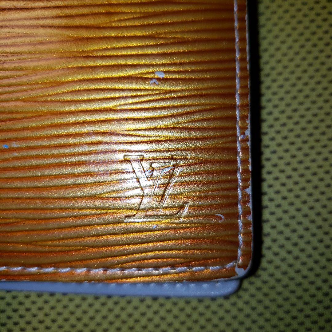 Louis Vuitton サイバーエピ レザー 手帳カバー　ピンク