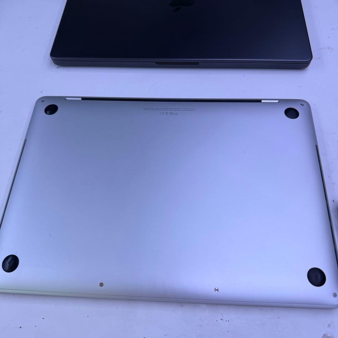 MacBook Pro/2020/13.3インチ/512GB/16GB 美品