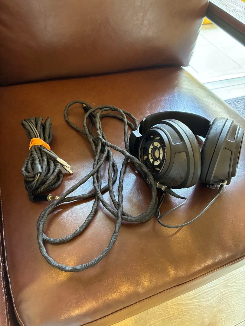 ゼンハイザー HD820 SENNHEISER