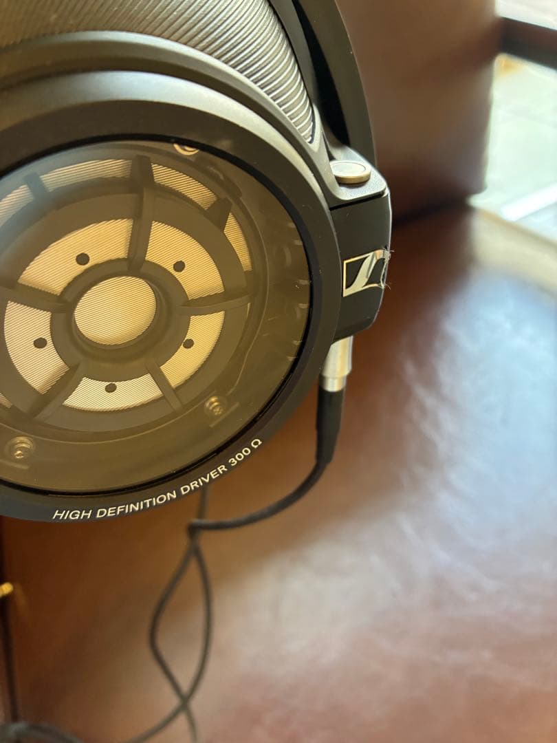 ゼンハイザー HD820 SENNHEISER