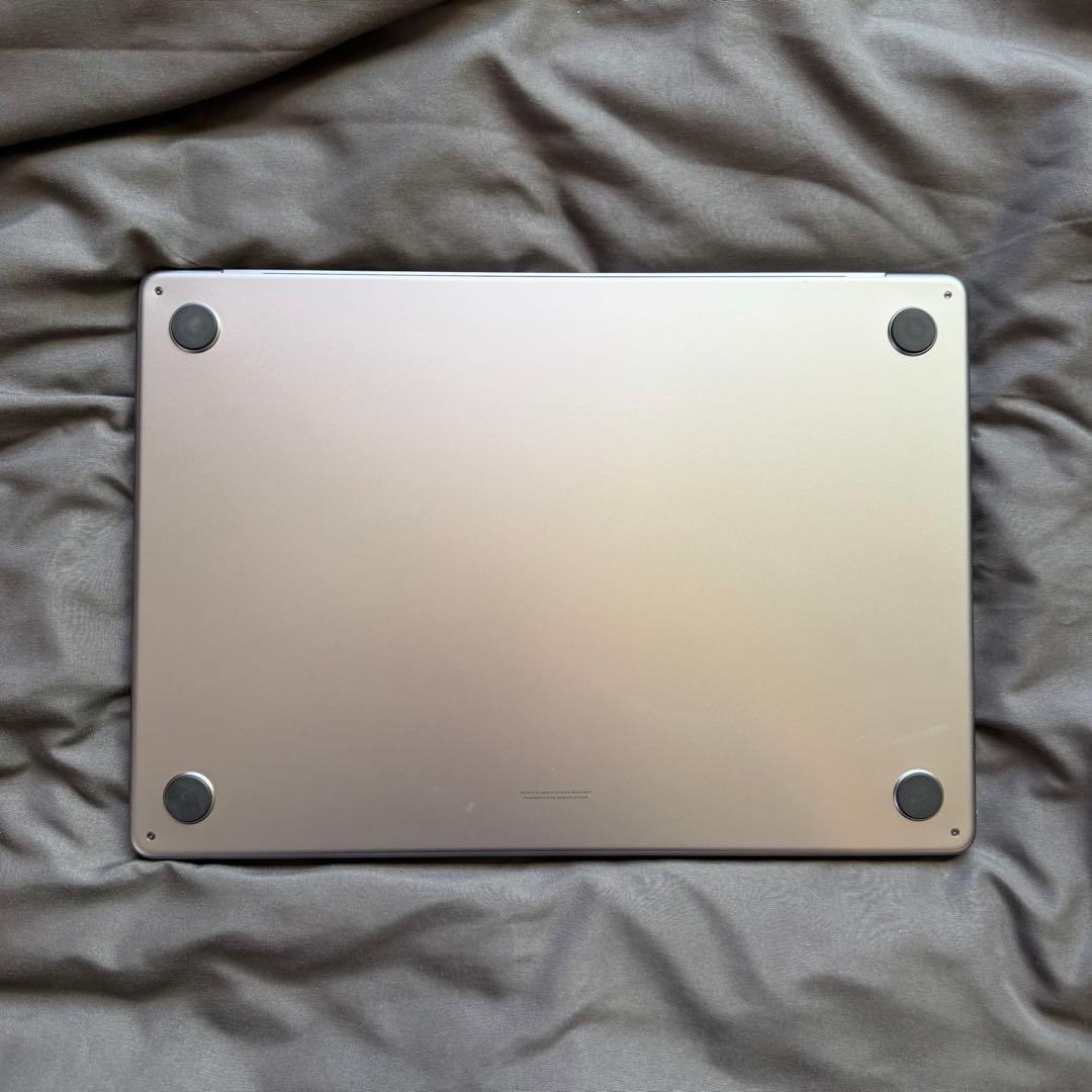 MacBook Air 15インチ M2(2023) 8GB/256GB