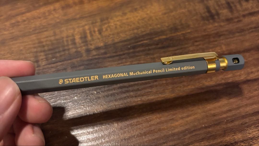 STAEDTLER HEXAGONAL シャープペンシル バージョン1