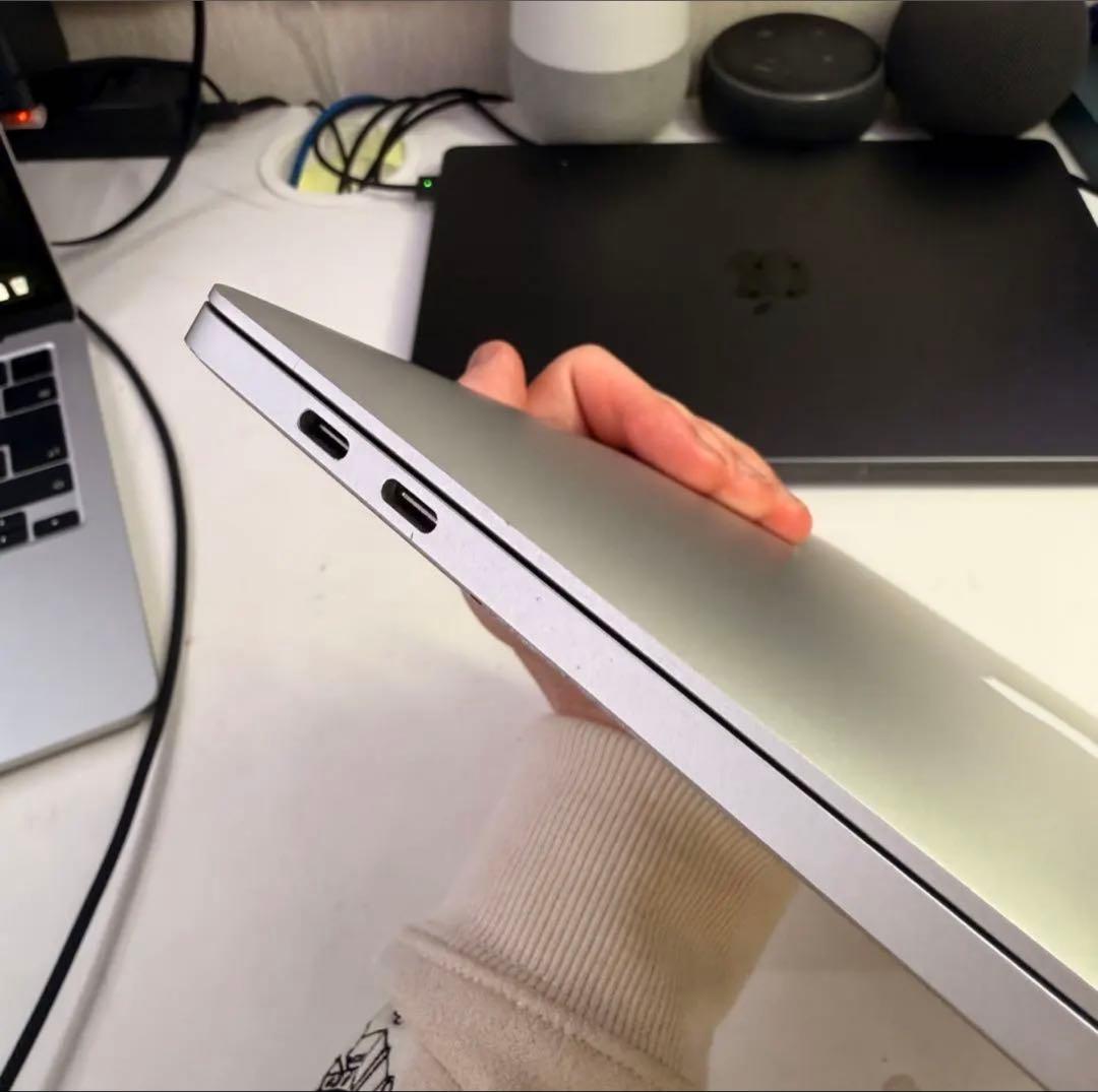 Apple MacBookPro 2020モデル　16GB/512GB