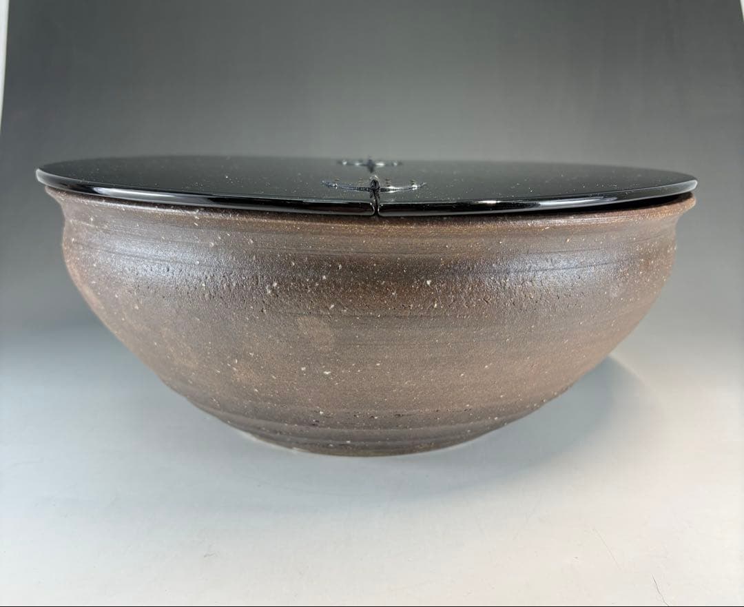 【中古品】香舟造　南蛮平水指（共箱）蓋裏　荒磯蒔絵