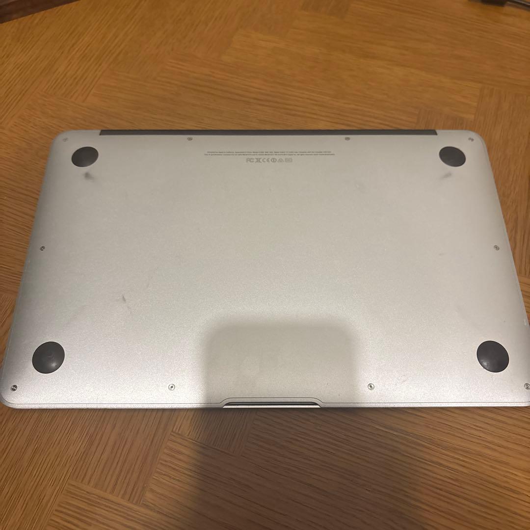MacBook本体 Apple MacBook Air (11-inch, Early 2014)