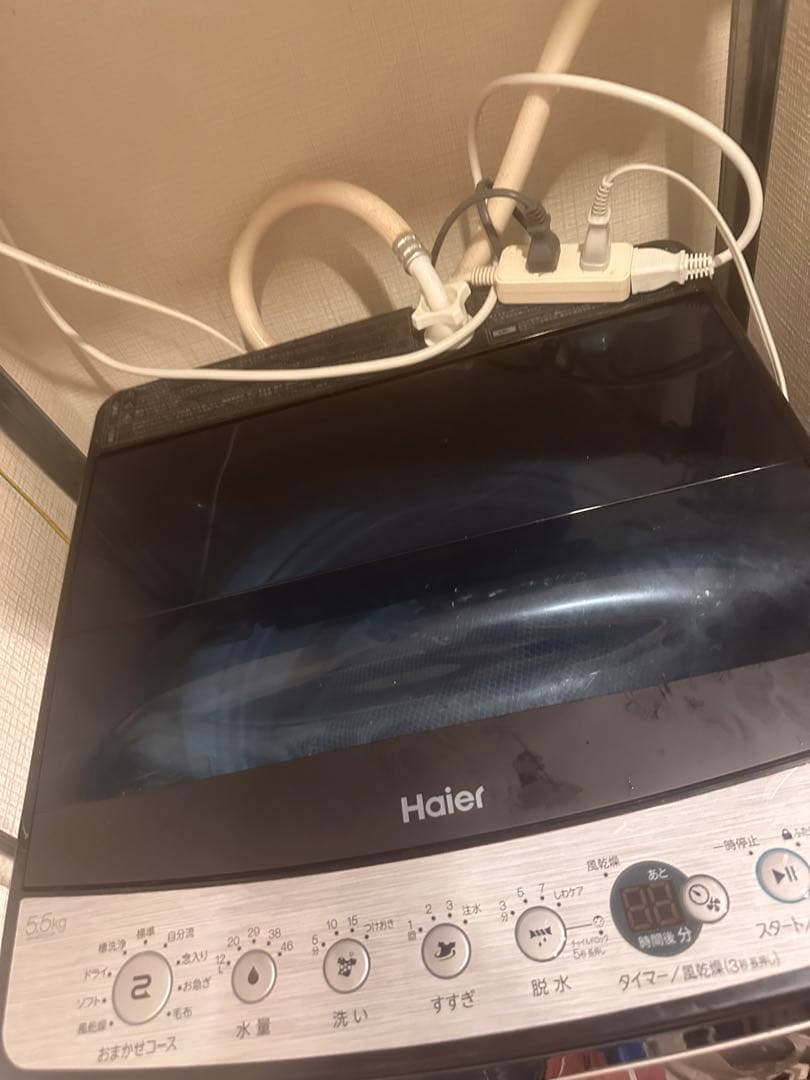 ハイアール 縦型洗濯機本体　アーバンカフェシリーズ　ステンレス調　送料込み