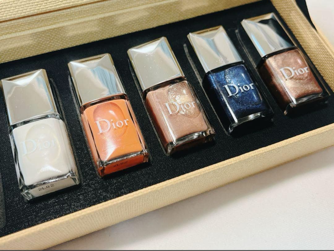 【Dior】 コフレディオリビエラ　（アイシャドウ＆ネイルポリッシュセット）