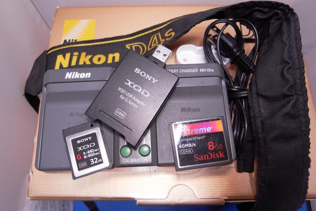 ニコン　D4s BT 充電器　XQD64GB S数205190枚　NIKON