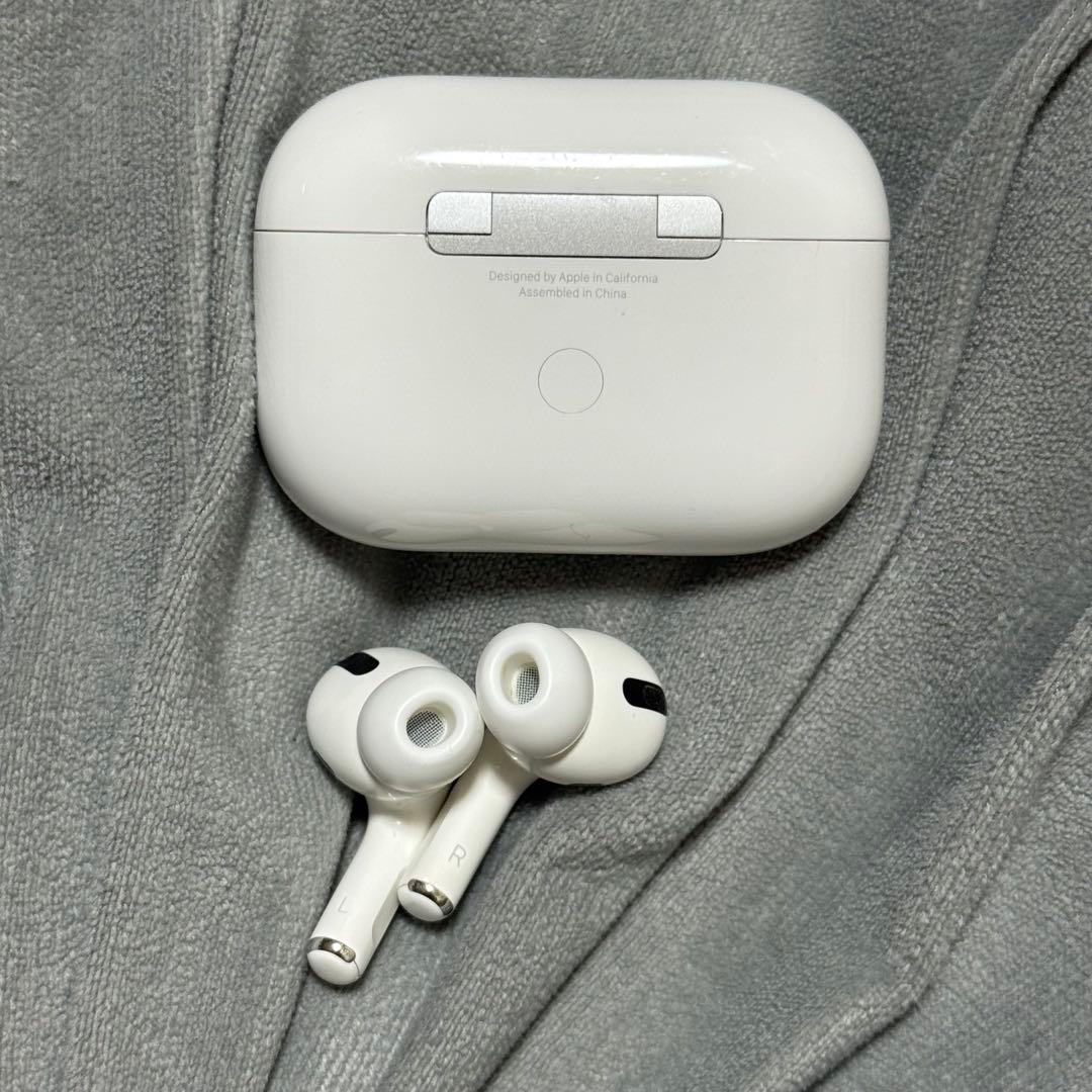 AirPodsPro 第1世代 A2084 充電ケース付き 両耳あり