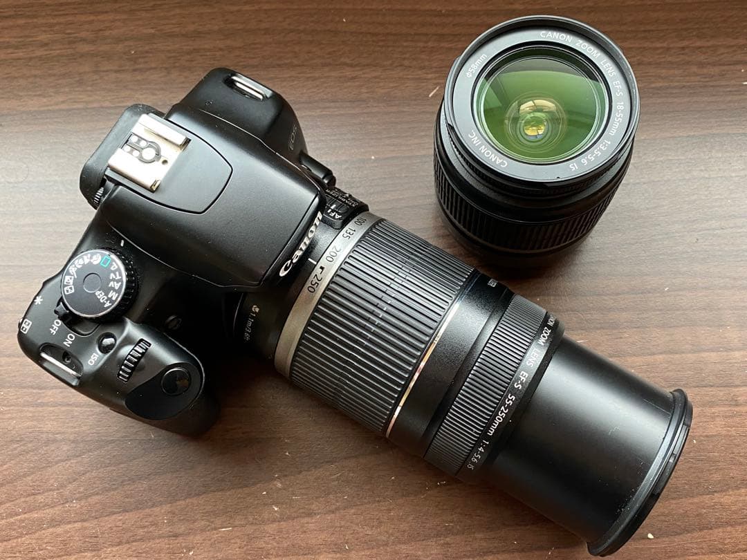 キヤノン Canon EOS Kiss X2 Wレンズキット　カメラバック付き！