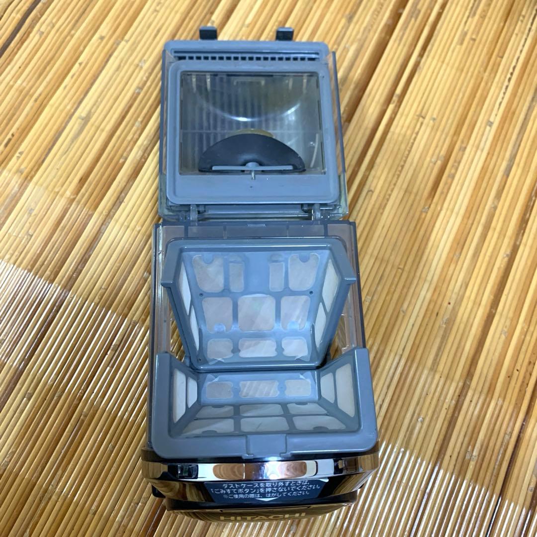 日立　サイクロン掃除機　CV-S300 シルバー