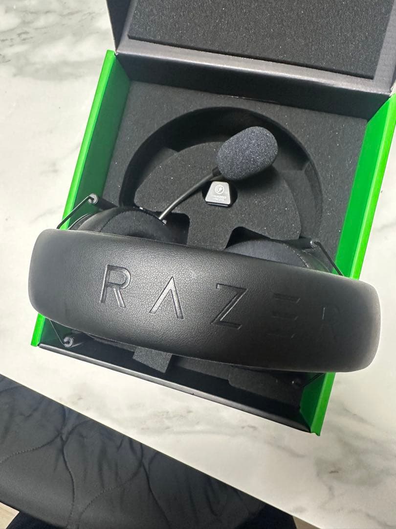Razer ゲーミングヘッドホンBLACKSHARK V2 HYPERSPEED
