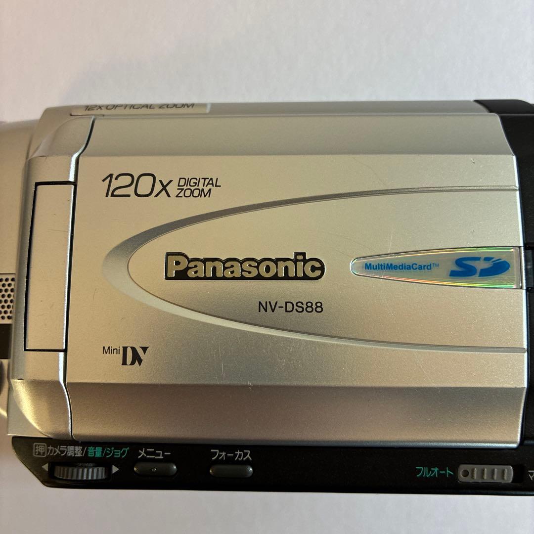 Panasonic NV-DS88 ビデオカメラ本体及び付属品