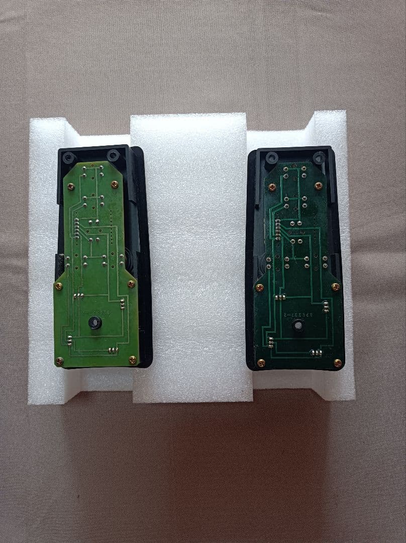 理容機器　新明和　BC-3735　バックシート　左右コントロールBOX