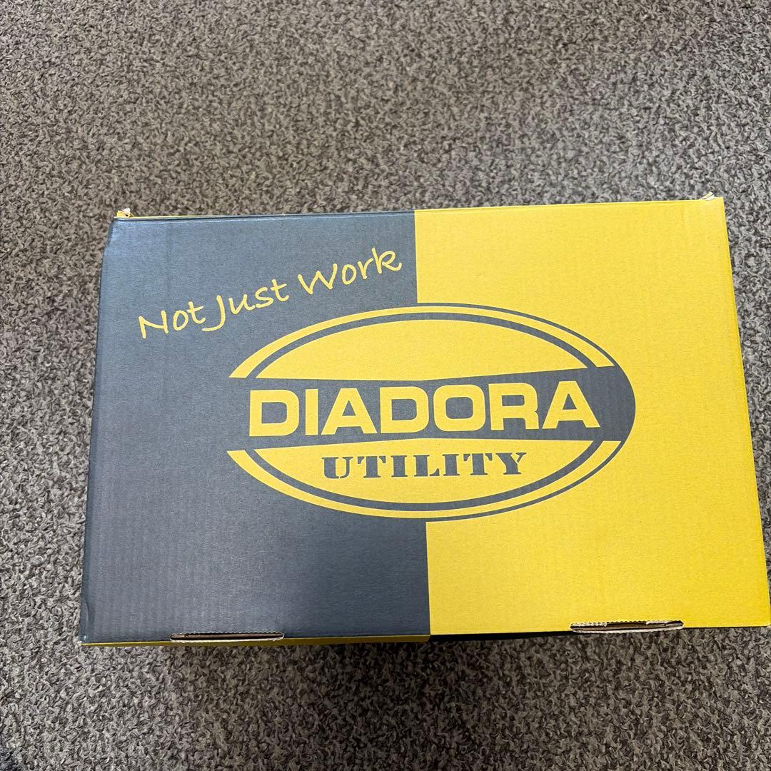 DIADORA ケア（KEA）安全靴 ホワイト/レッド ベルクロ