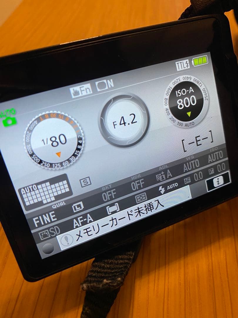 【美品】Nikon D5500 デジタル一眼レフセット　バッテリー2個プラス
