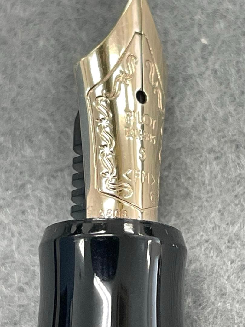 PILOT 万年筆 CUSTOM 74 14K　ニブ：FM