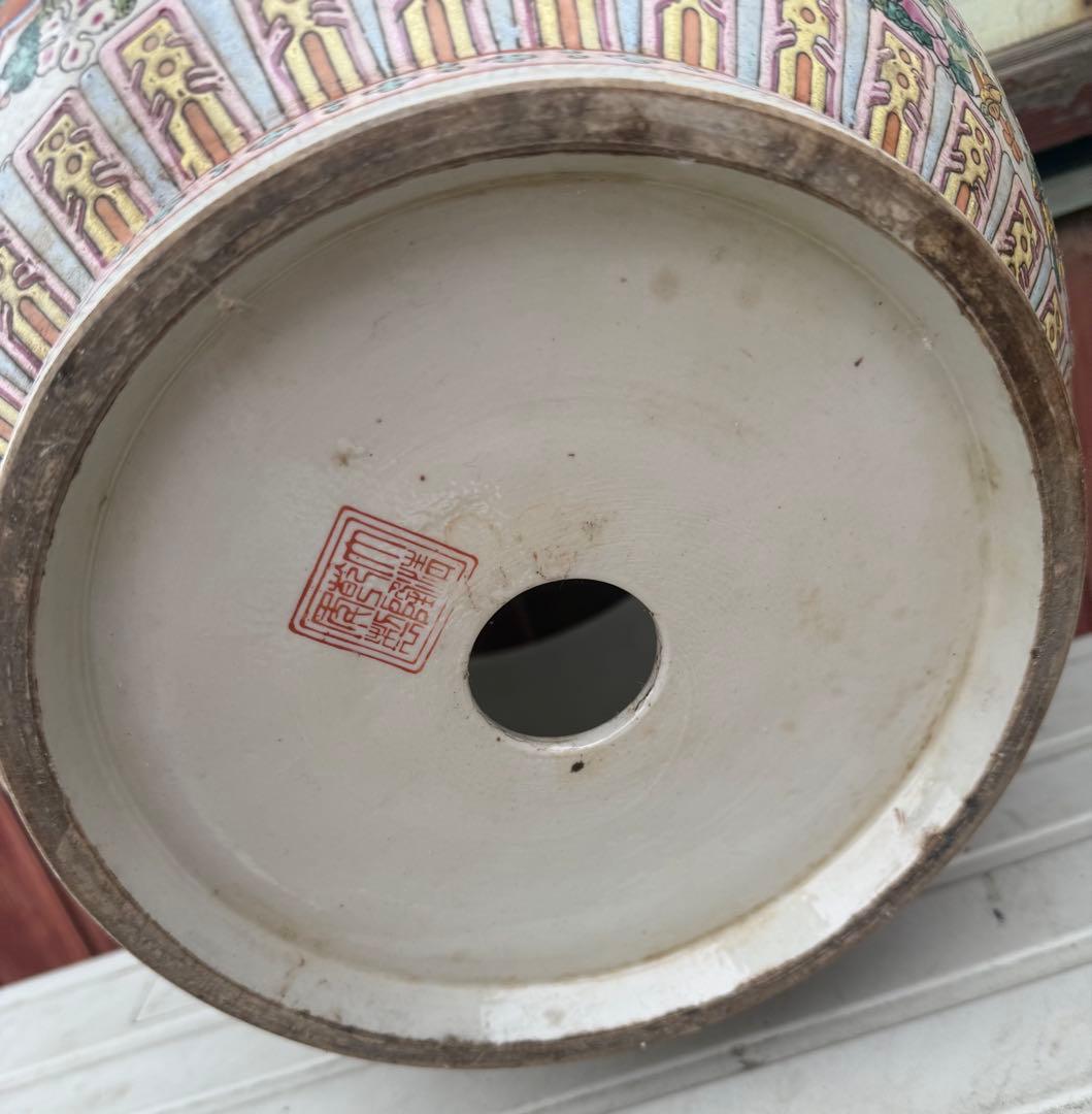 中国　粉彩　人物圖　鉢　高さ約33.5cm 大清乾隆年製銘　送料込み260407