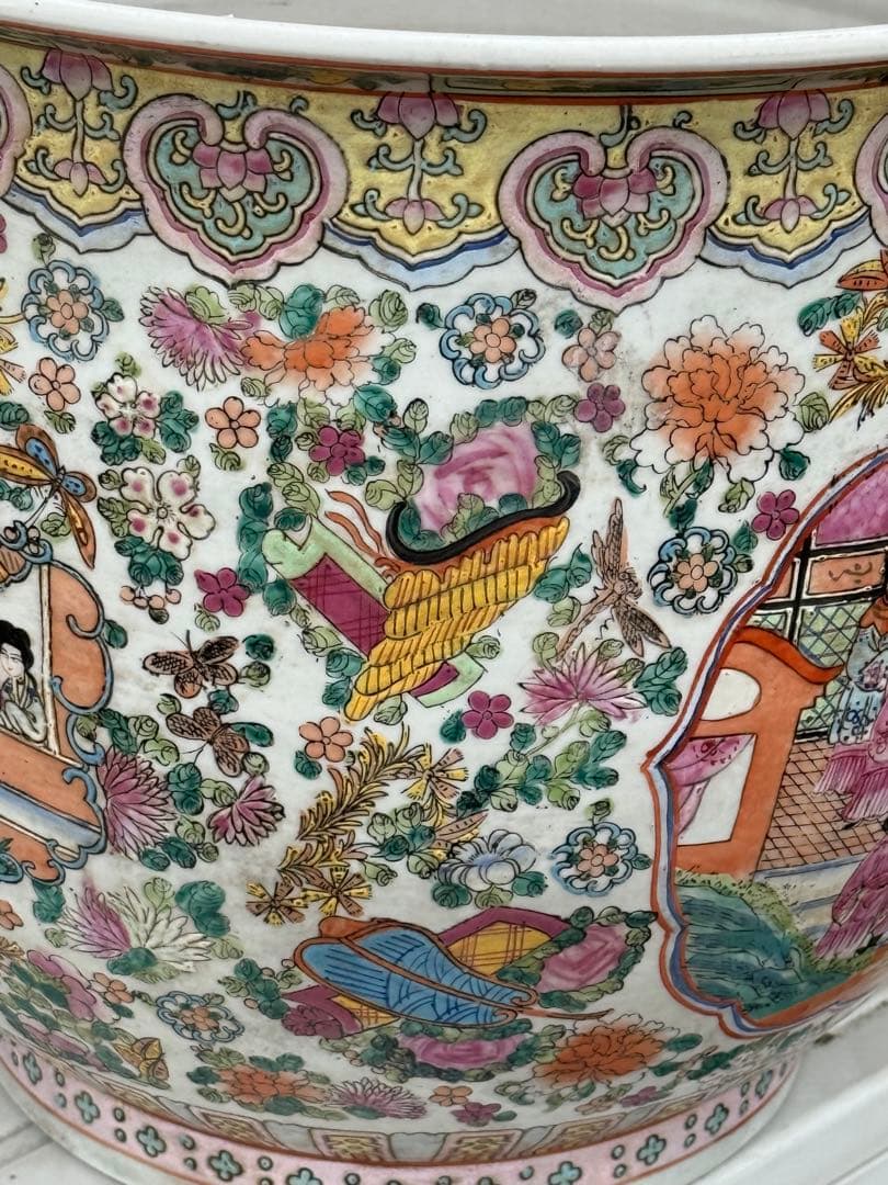 中国　粉彩　人物圖　鉢　高さ約33.5cm 大清乾隆年製銘　送料込み260407