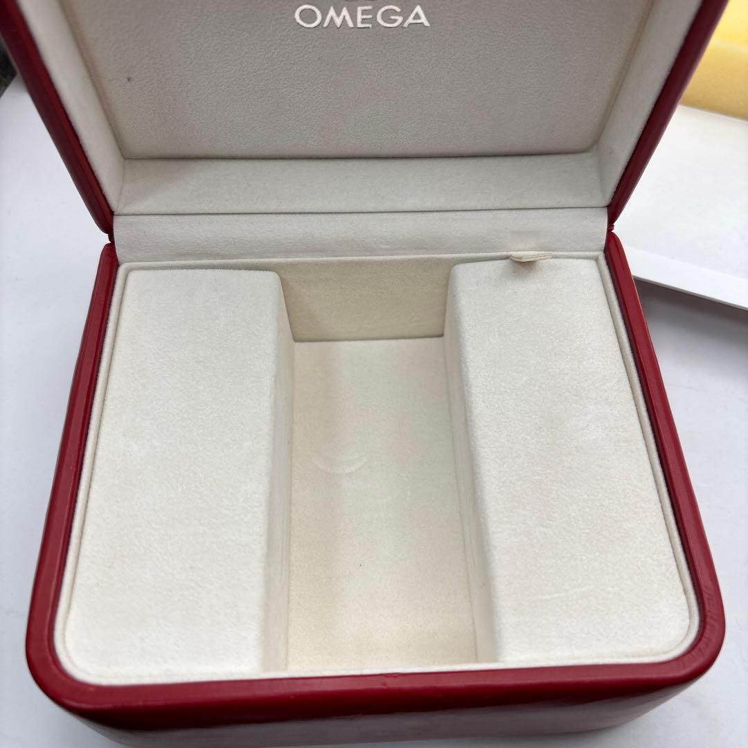 OMEGAのケース　空き箱　取扱説明書付き