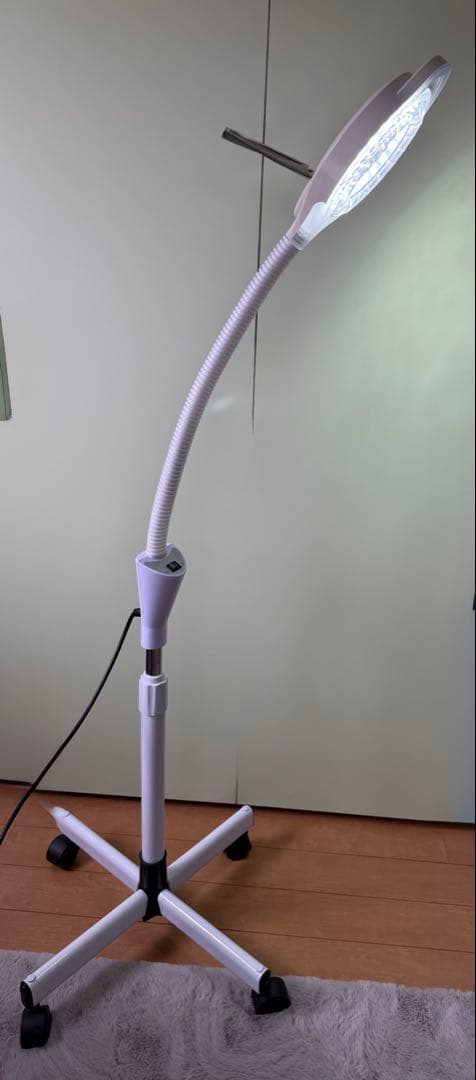 拡大レンズ 付き スタンドライト LED タイプ ホワイト