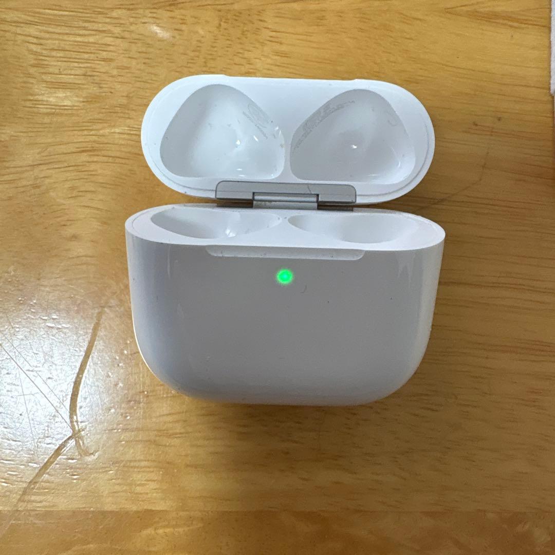AirPods 4 ノイズキャンセリング 箱あり