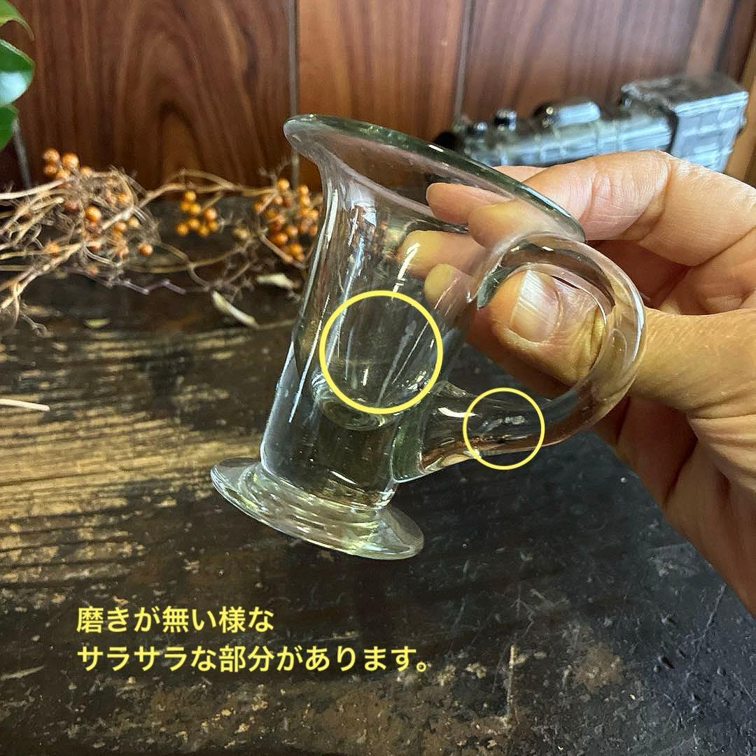 骨董　時代ガラス　ゆらゆら銀色　反り口　アイスクリームコップ　氷コップ　ウラン