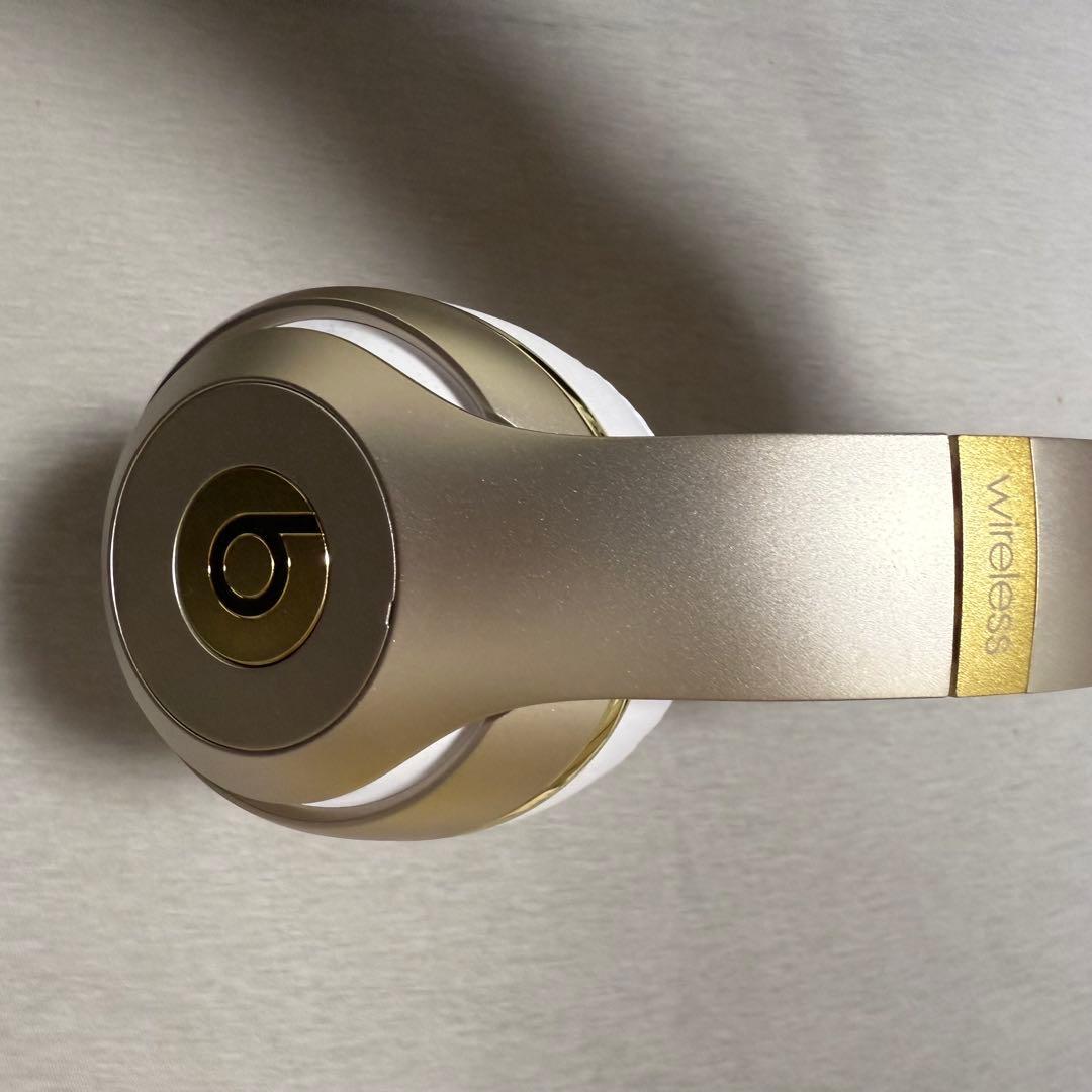 r*e様 beats studio wireless ゴールド