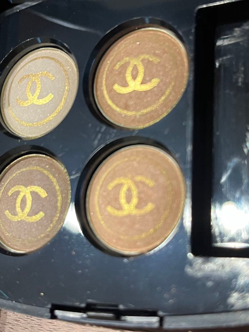 CHANEL QUATOUR BOUTONS DE CHANEL アイシャドウ