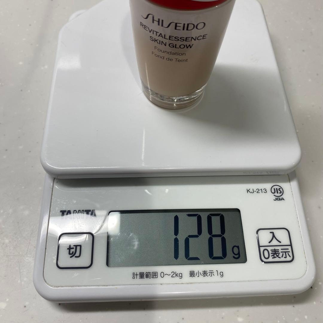 資生堂ESSENCE SKIN GLOW ファンデーション、プライマーセット