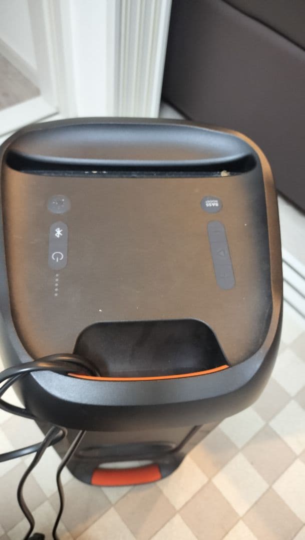 JBL パーティボックス100