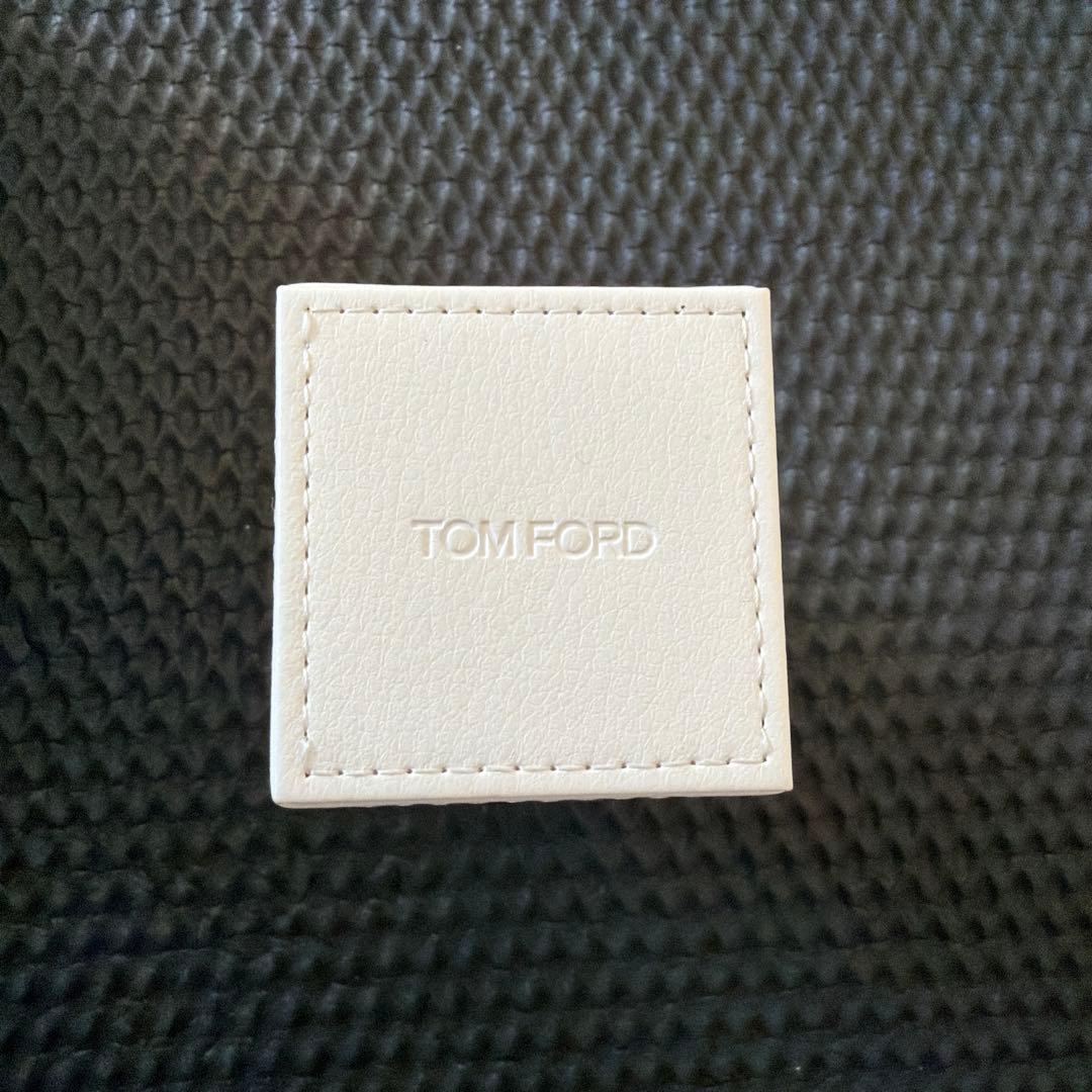 新品未使用　50ml TOM FORD 香水　OUD WOOD