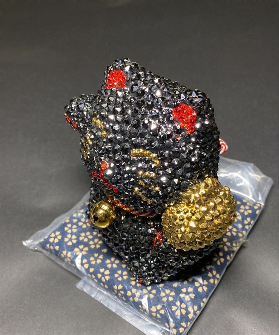 【一点物】招き猫　貯金　開運　黒猫　スワロスキー