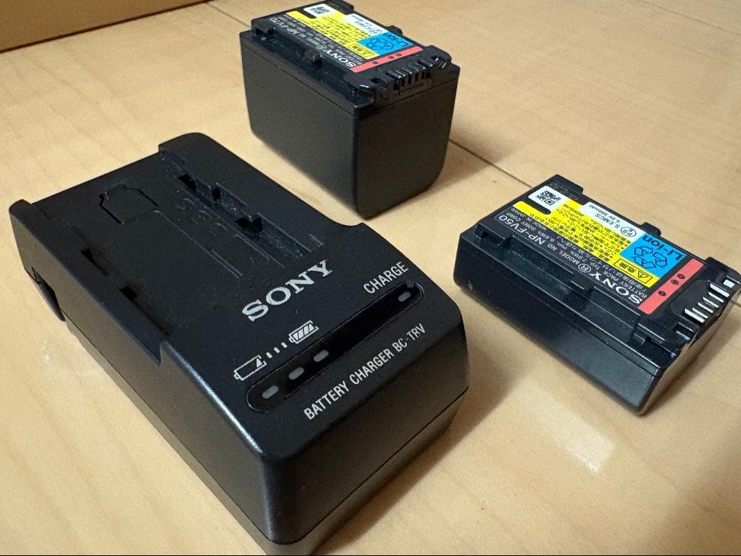 SONY HDR-CX430V 中古ビデオカメラ/バッテリー×2/バッテリー充電