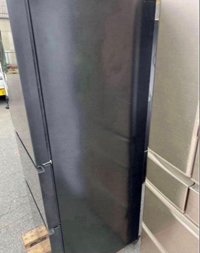 2018年式 282L Hisense 3ドア冷蔵庫 HR-G2801BR