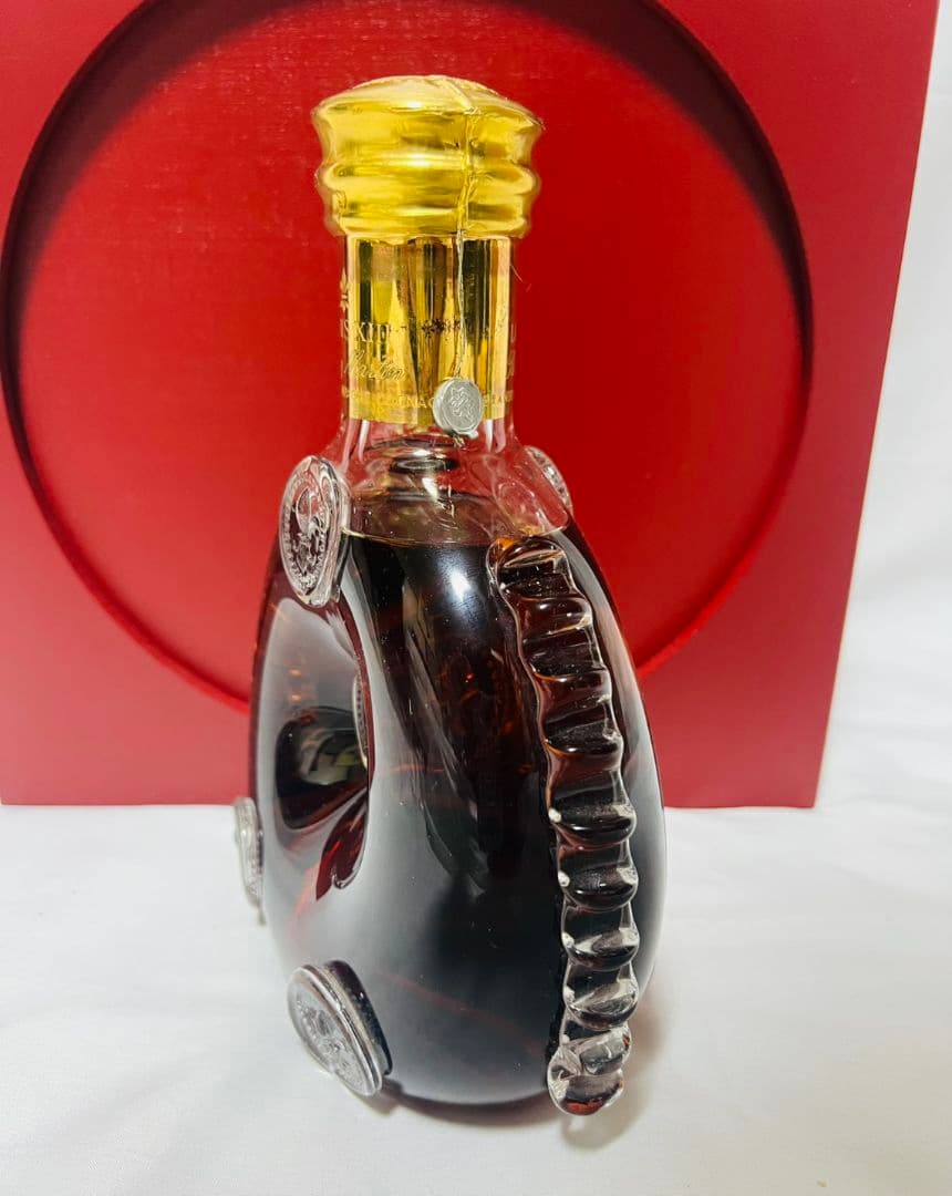 レミーマルタン ルイ13世　バカラ　替栓・展示台・化粧箱付！　正規輸入品　未開封