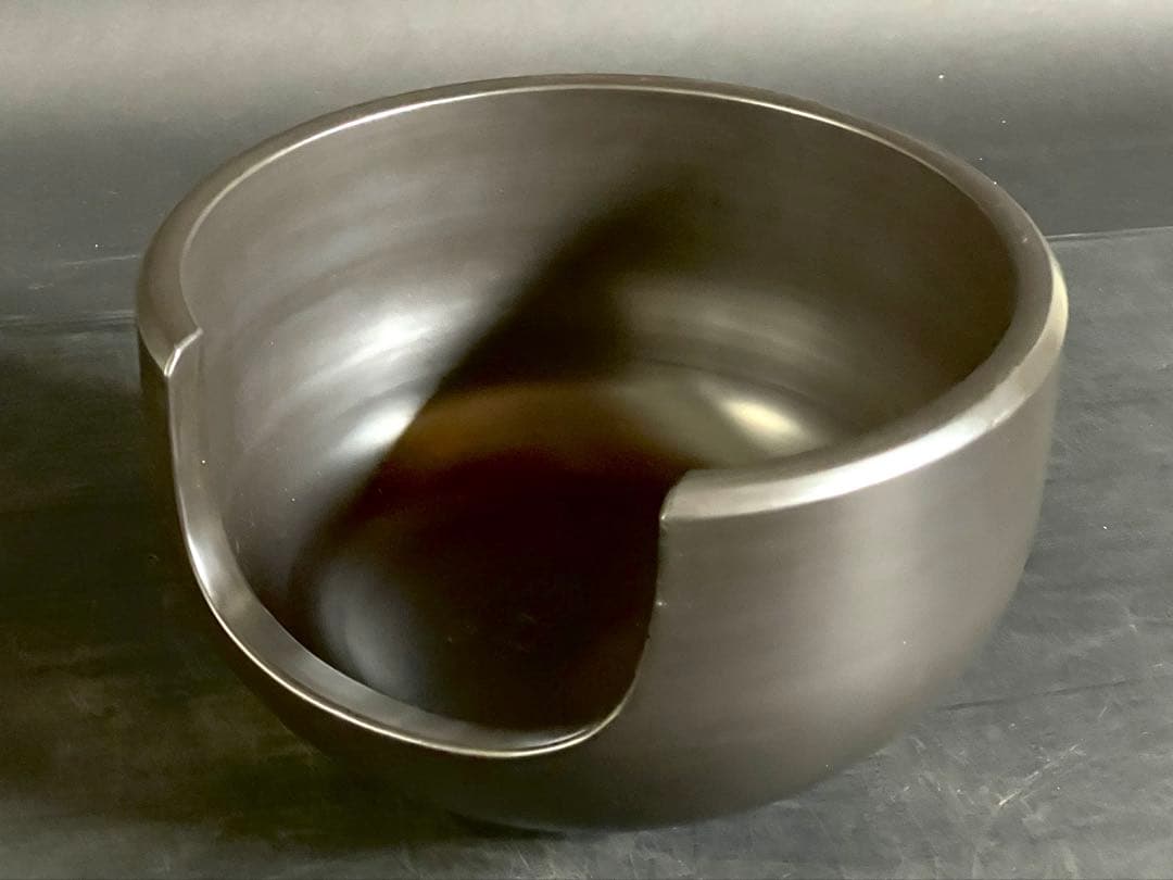 【美品 稀少】【母】 蒲池釜 土風炉 伊東 征隆 無類 黒陶 共箱 （310Ｂ）