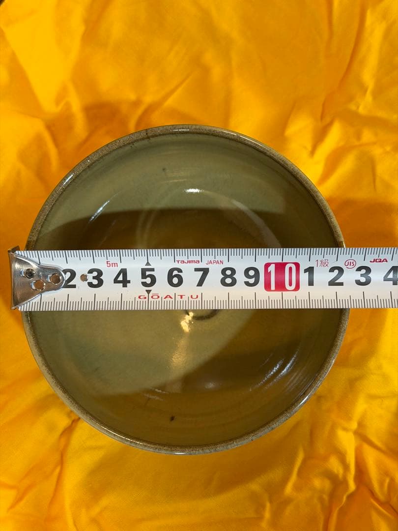 肥後　小代焼き　淡い緑色の陶器製茶碗　茶道