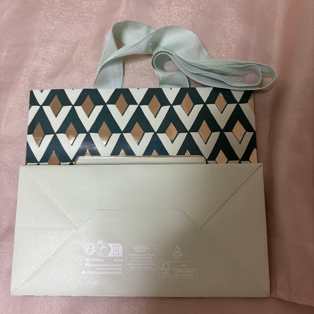 PRADA トリプルケア ハンドクリーム 50ml ショッパー付き