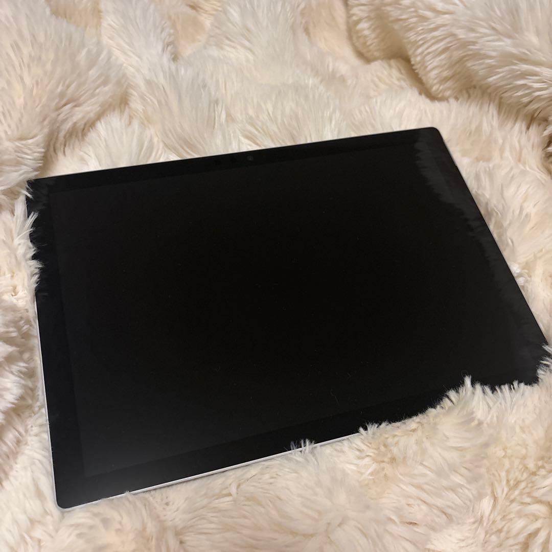 Microsoft Surface タブレット本体 充電器付き（箱無し）